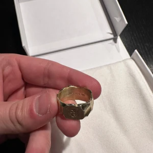 All blues rauk ring - Säljer nu min all blues rauk ring i guld