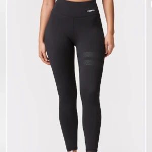 Stronger tights - Etna tights från stronger i fint skick, kommer lägga in en egen bild i anonsen! Priset kan diskuteras😊