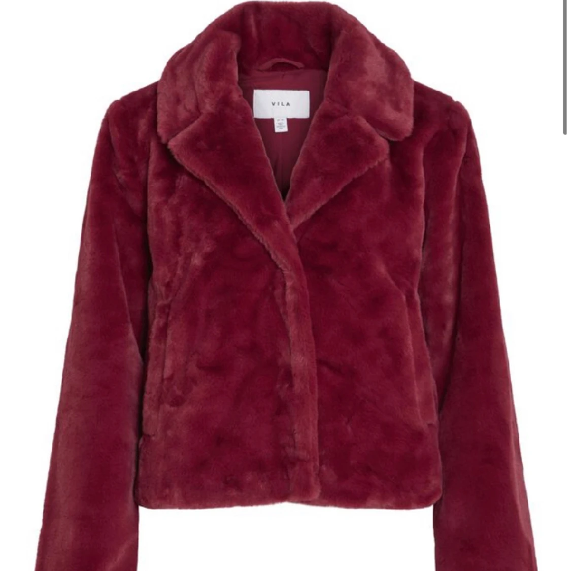 Vinröd lång pälskappa - 91