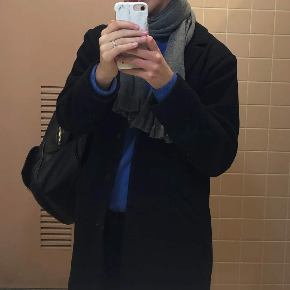 Svart kappa från Little Remix - 1