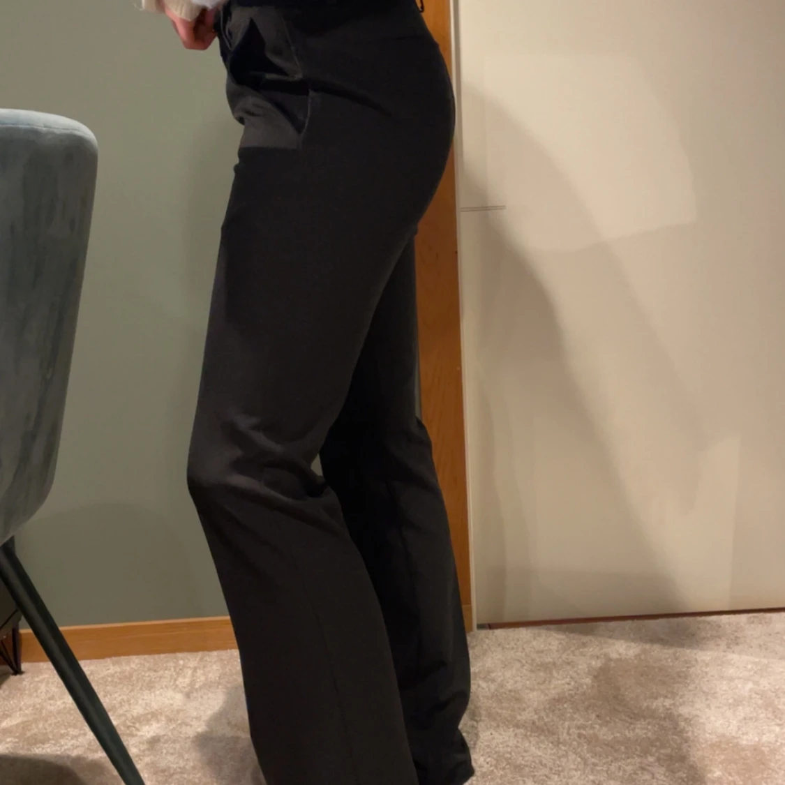 Svarta kostymbyxor från BikBok - 2