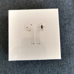 Hörlurar - OBS! Skicka för info. Pris kan diskuteras 