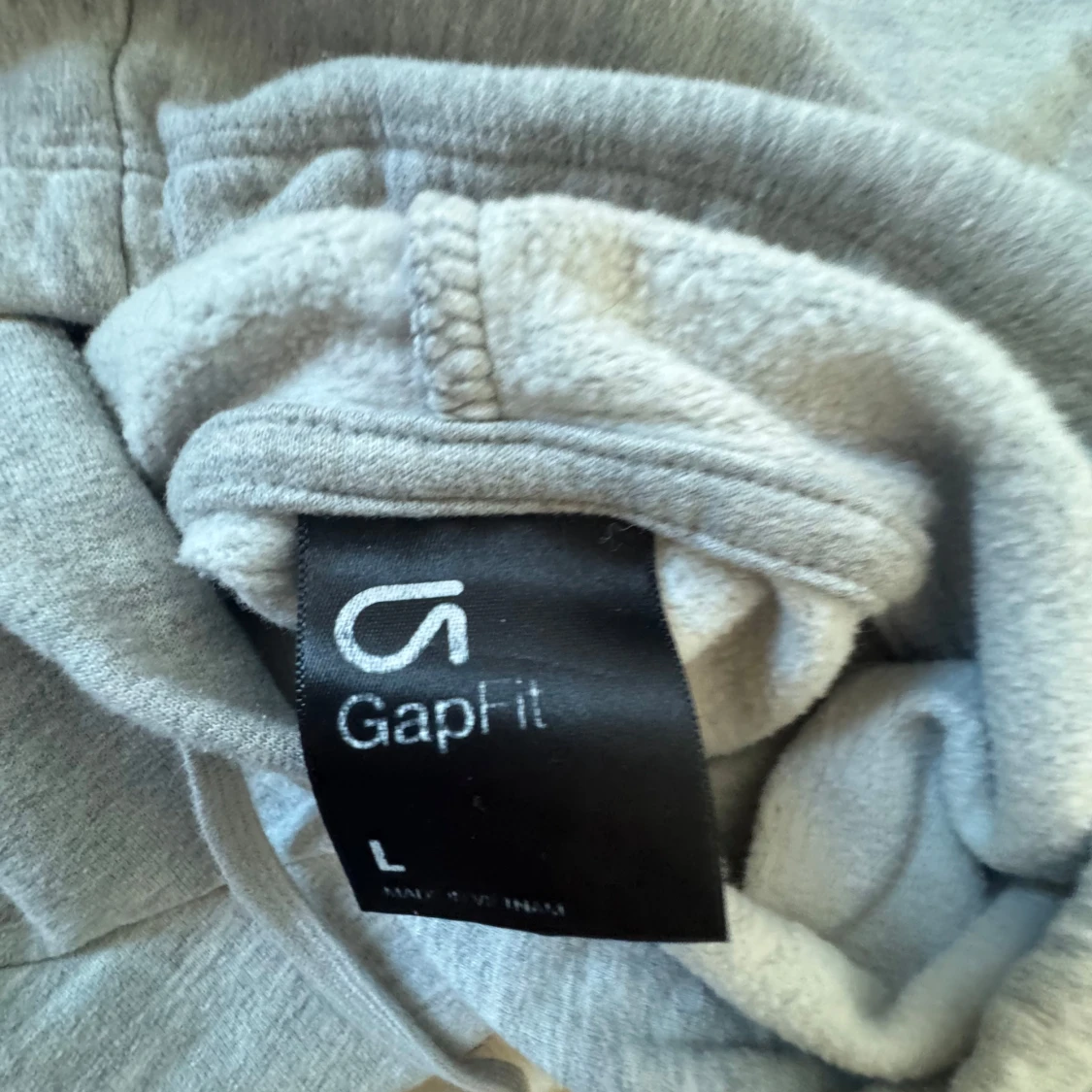 Grå hoodie från GapFit - 2