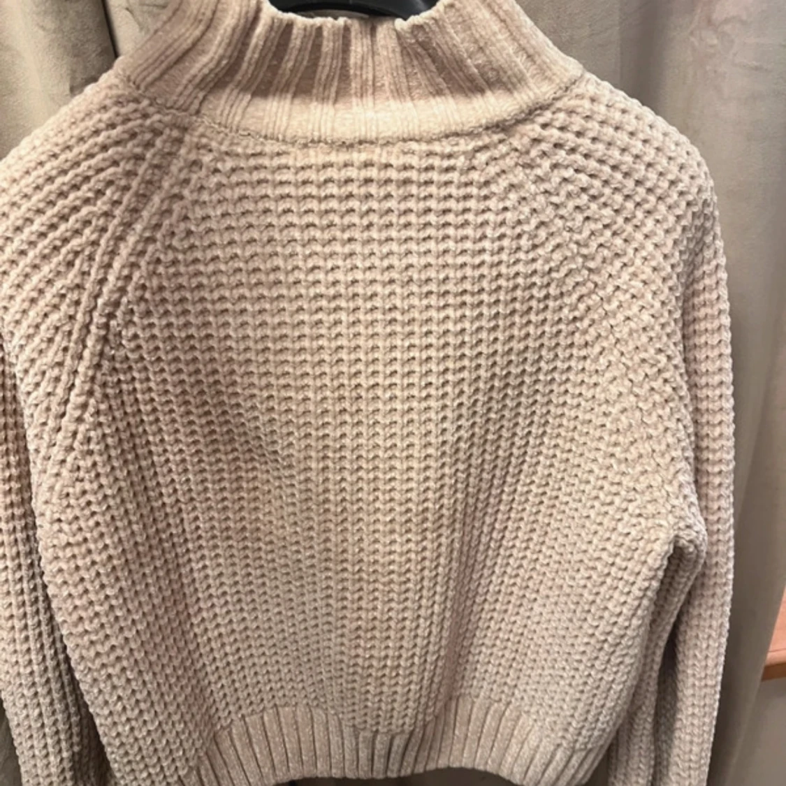 Beige stickad tröja - 2