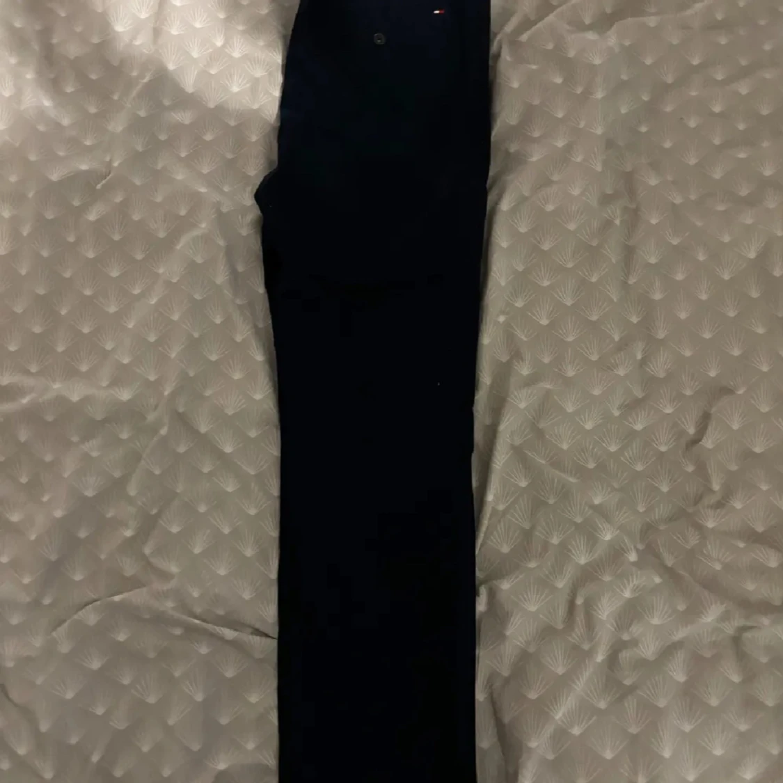 Mörkblå slim fit byxor från Tommy Hilfiger - 3