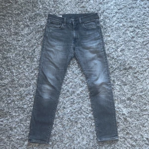 Levis jeans  - Levi’s slim fit (511) | skick 8/10 | strl 32/32 | mitt pris 459