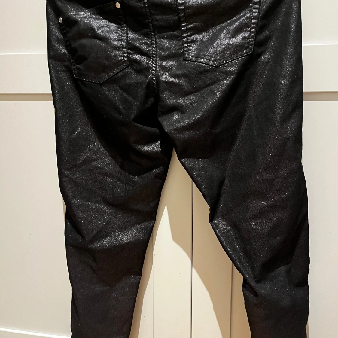 Svarta skinny jeans med dragkedja - 90