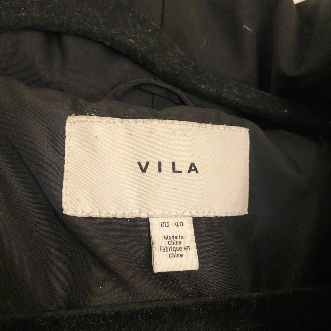 Svart pufferjacka från Vila - 91