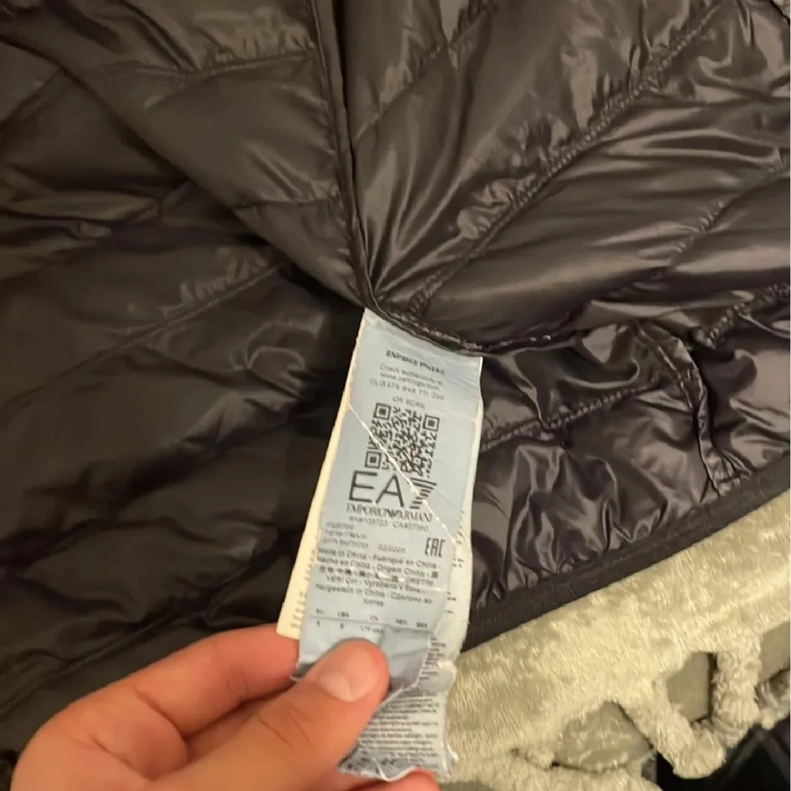 Svart pufferjacka från Emporio Armani - 91