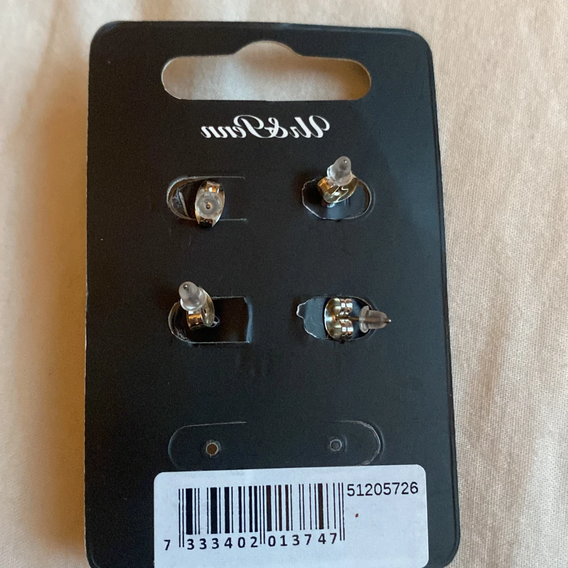 Silverfärgade örhängen från Montini - 90