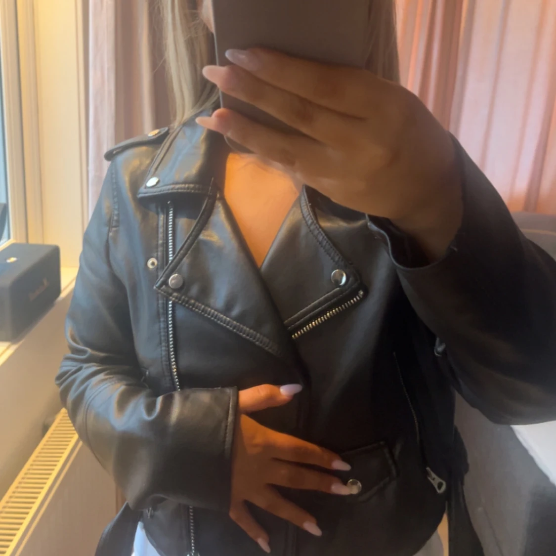 Svart skinnjacka - 90