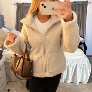 Slutsåld jacka  - Prislappen är kvar! Aldrig använd💕