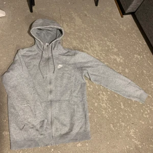 Nike tröja - Nike tröja grå