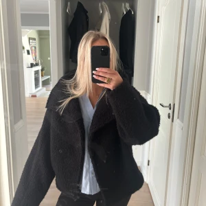 Teddy jacka - Jättefin nu till hösten🍂 Som ny!