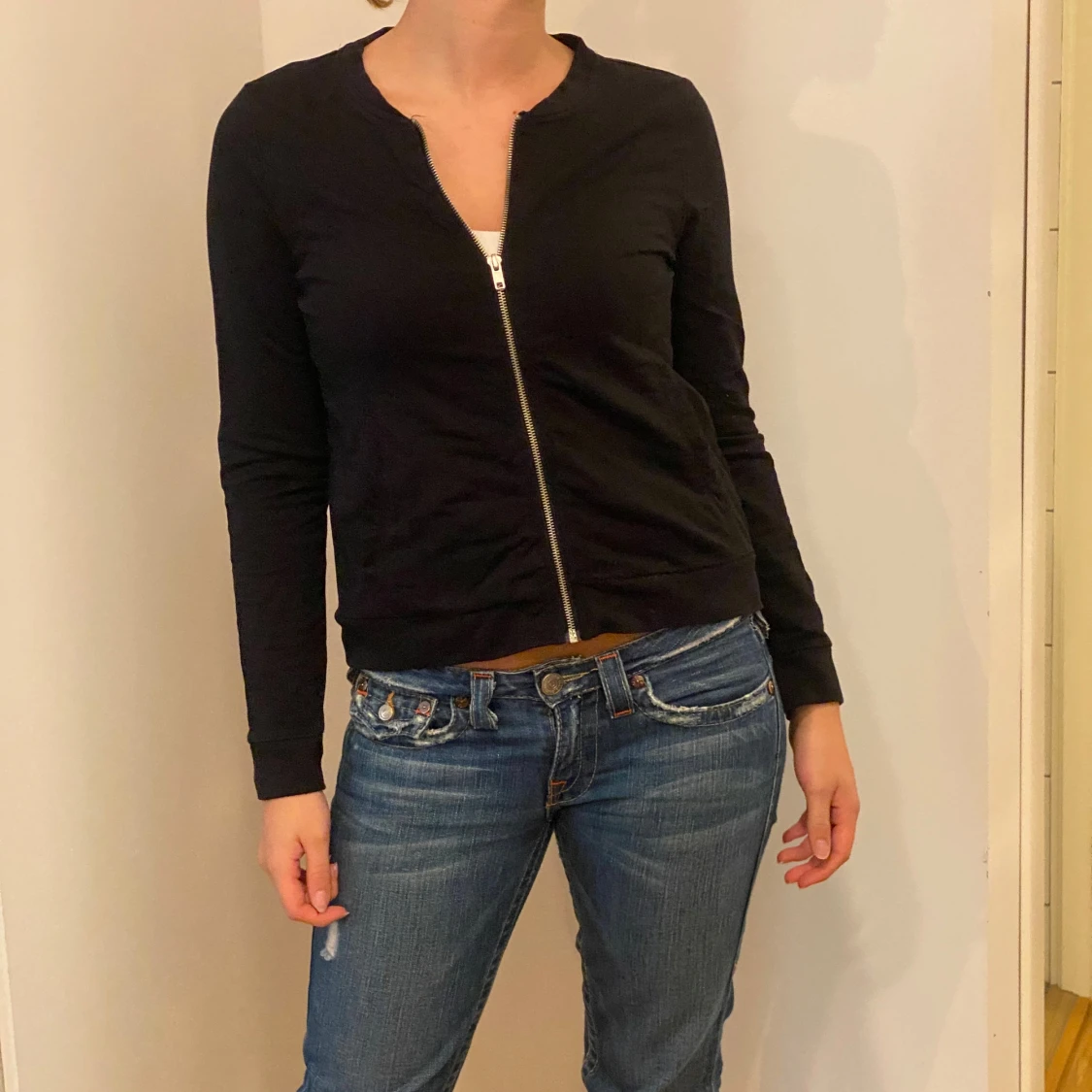 Svart tröja med dragkedja - 91