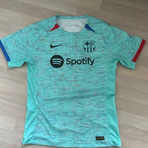 Barcelona 2023/24 fotbollströja Pedri - Spelarversion, Pedri 8, äkta, använd 2-3ggr 
