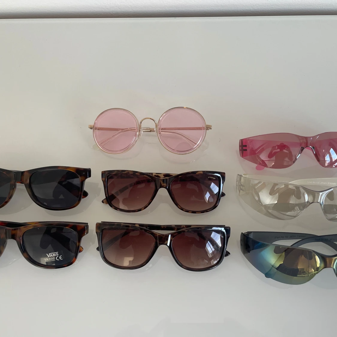 Sunshades - 8 pairs (Vans) - 91