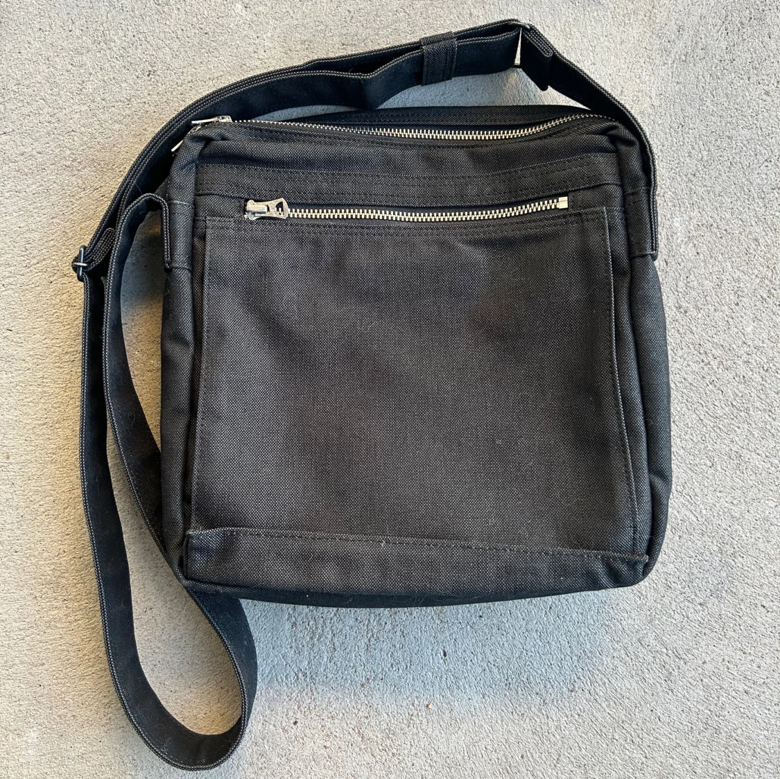 Porter Shoulder Bag - 90