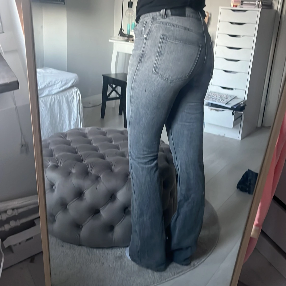 Gråa bootcut jeans - 90