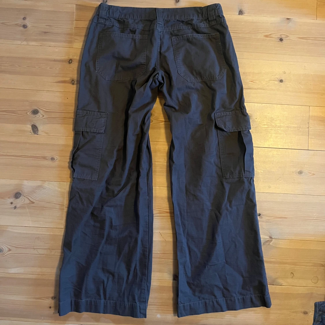 Lågmidjade cargopants  - 90