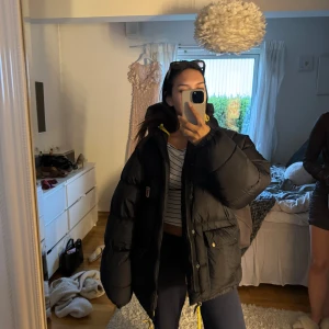 Fjällräven jacka  - Super bra skick! Perfekt nu till vintern🫶🏼