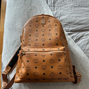 Mcm backpack - Super bra skick Finns allt og 2000kr