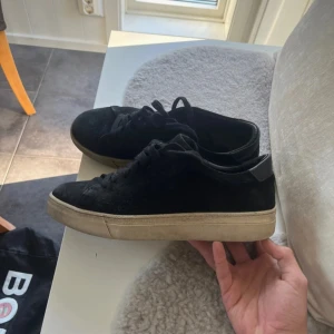 Svarta mocka skor  - Snygga vagabond skor har försökt att tvätta bort lite smuts 💯