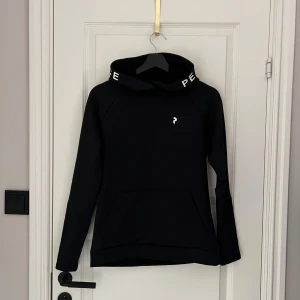 Peak performance nypris 1600 fleece tröja  - Knappt använd. Nypris 1600. 