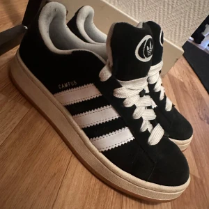 Campus 00s 38,5 - Användna ca 6 månader men väldigt sparsamt Stl 38,5  