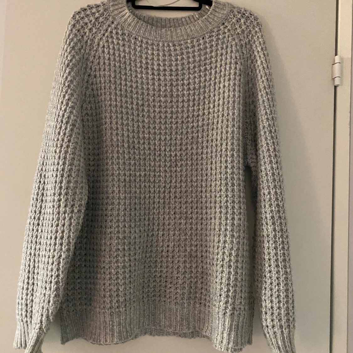 Grå stickad tröja från 157