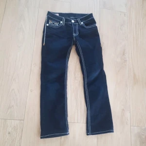 True Religion Jeans  - True Religion Jeans i storlek 29, små i storleken. Köpta vintage, skriv vid intresse.☺️