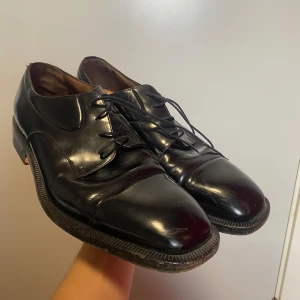 Moreschi kostym skor - Nästan oanvända designer kostym skor gjorda av läder. 