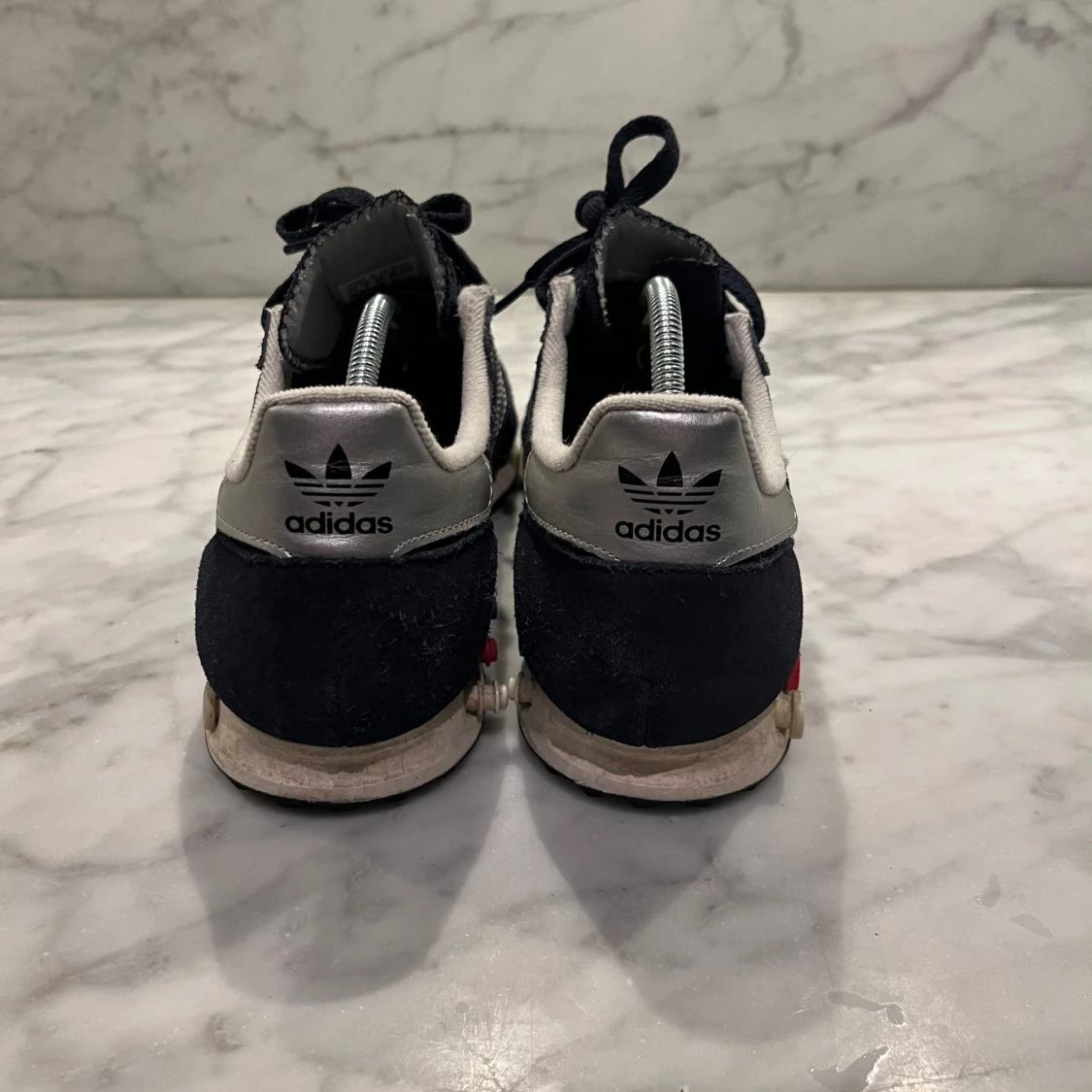 Mörkblå adidas trainers - 3