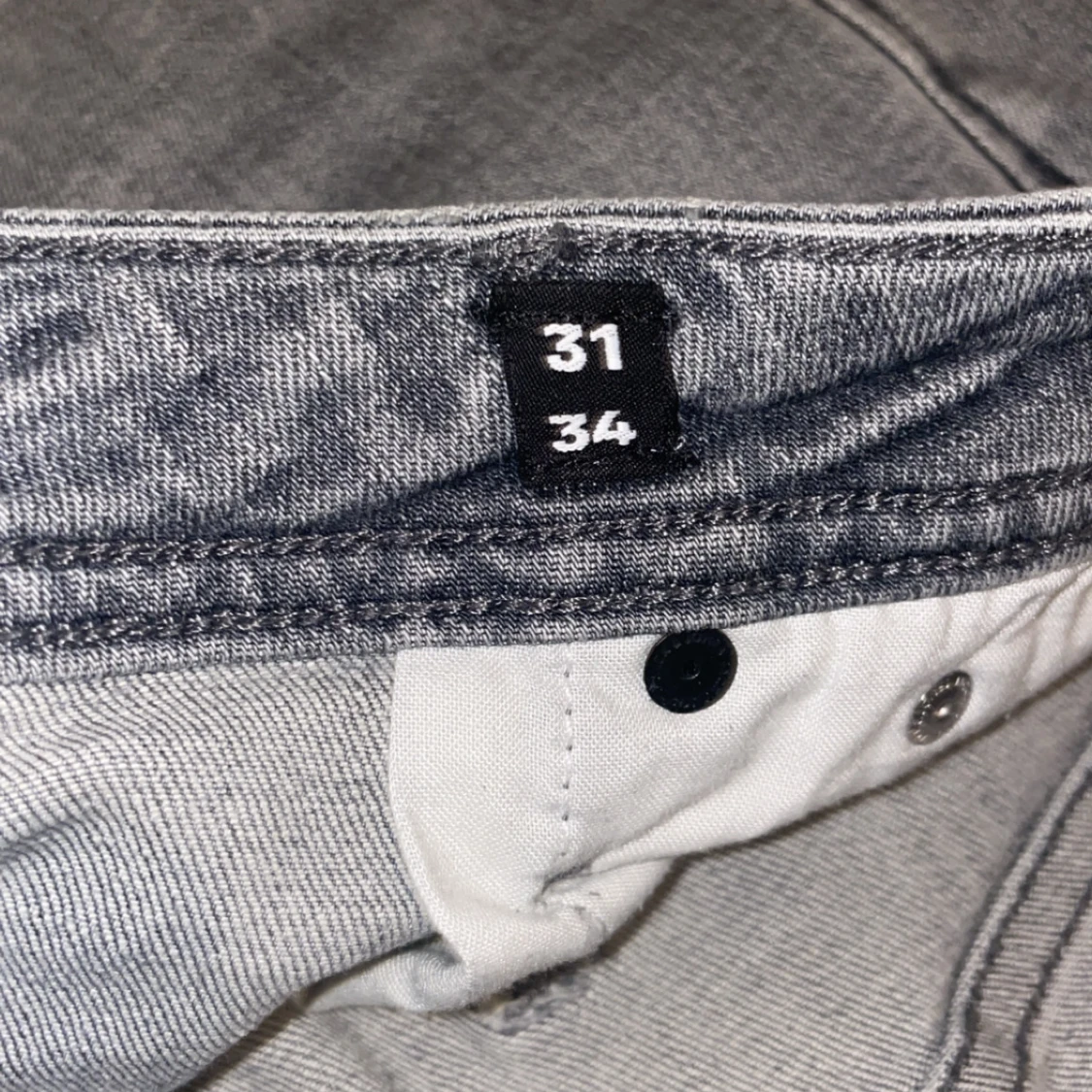 Grå jeans från Jack & Jones - 4