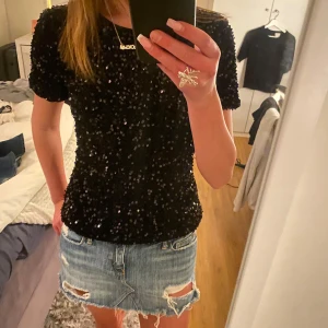Fest topp - Jättefin fest topp i nyskick💝