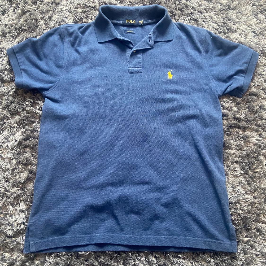 Blå pikétröja från Ralph lauren - 90