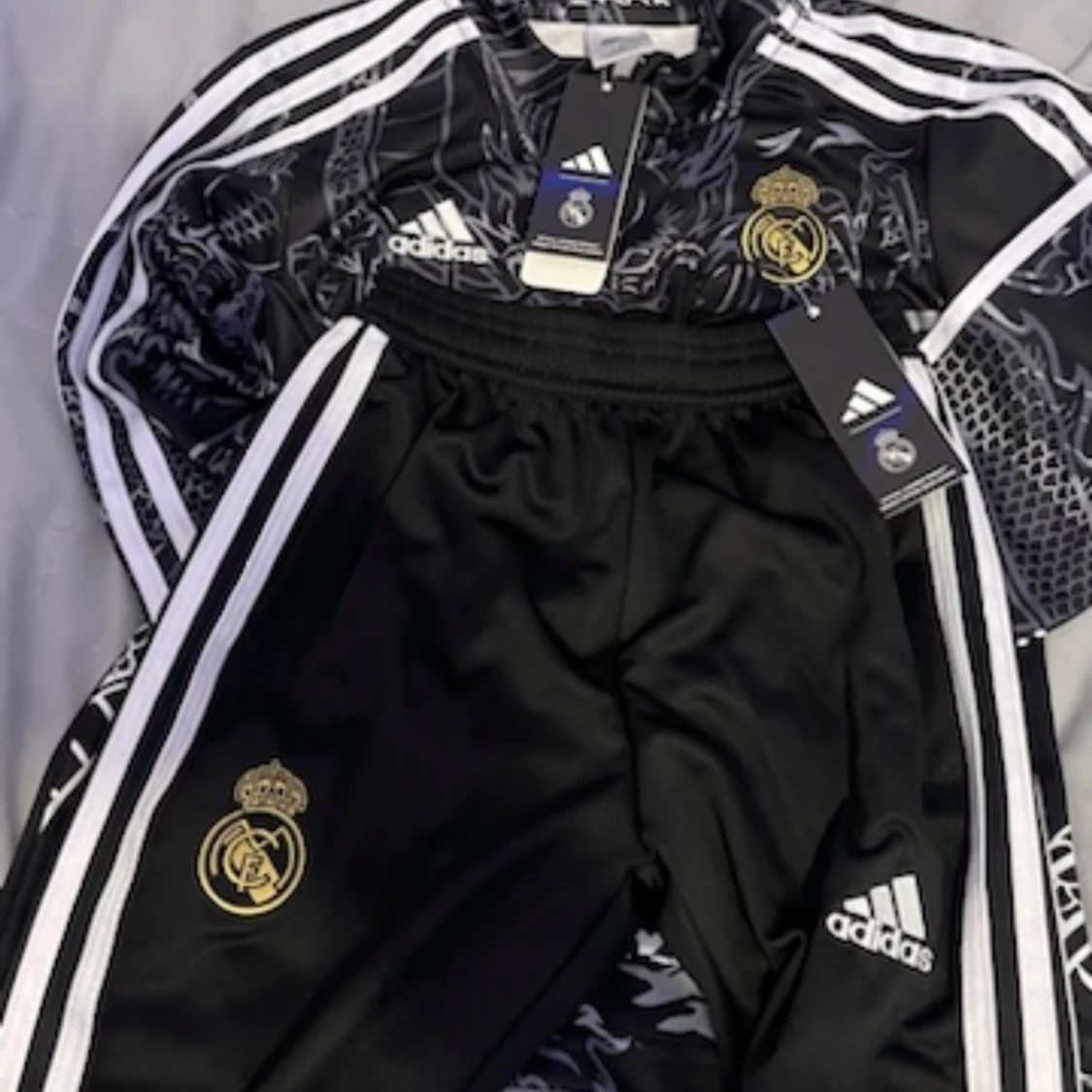 Svart Real Madrid fotbollströja från Adidas - 91