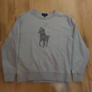 Ralph lauren xs - Säljer denna för den är för liten. Knapast använd. 