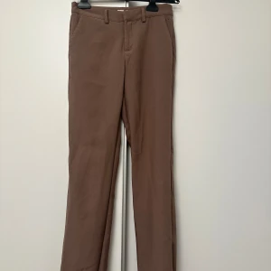 Kostymbyxor - Bra skick, endast använt ett få tal gånger men för stora för mig.