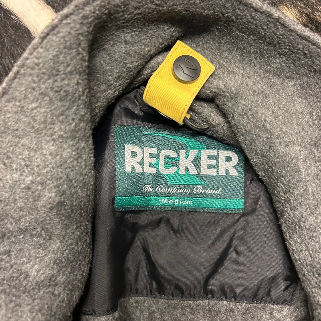 Grå jacka från Recker - 91