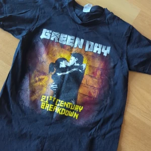 Green Day t shirt  - Säljer en green dag tröja i storlek s inget fel på den bra skick 