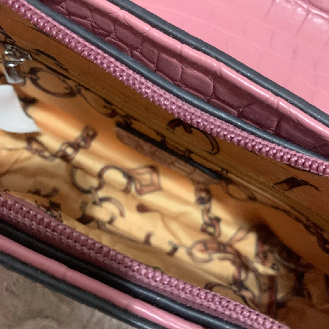 Smutsrosa hand/axelväska - 90