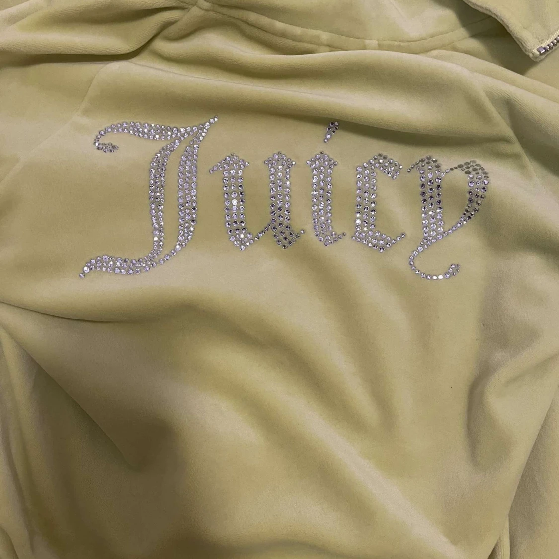 Gul jacka från Juicy Couture - 90