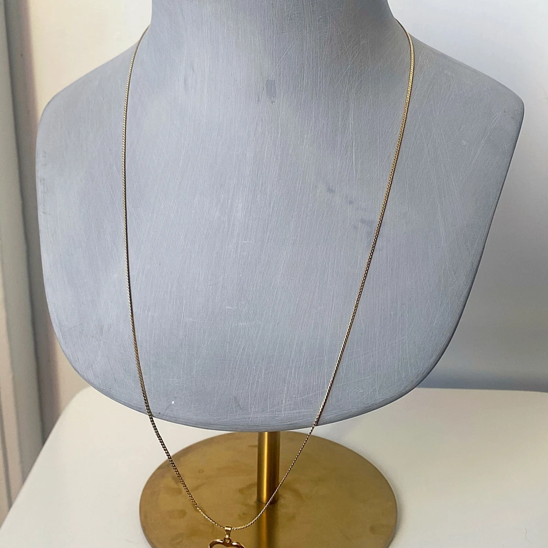 Guldhalsband med hjärthänge - 90