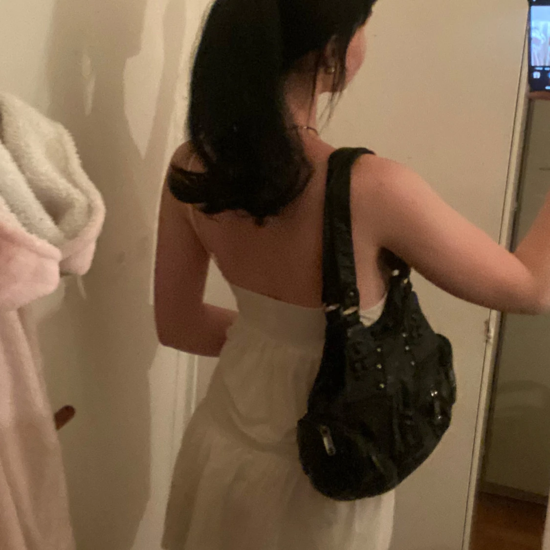 Svart axelväska  - 92