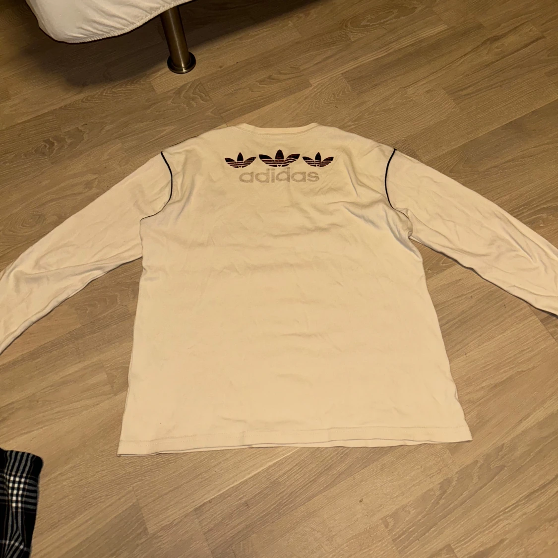 Långärmad adidaströja - 90