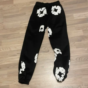 Denim tears byxor  - Bra skick helt nya 