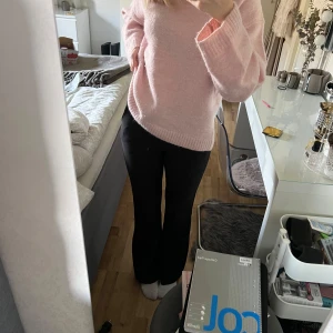 Kostymbyxor från Gina  - Kostymbyxor med pressveck från Gina, fint skick💕💕 medelhöga i midjan