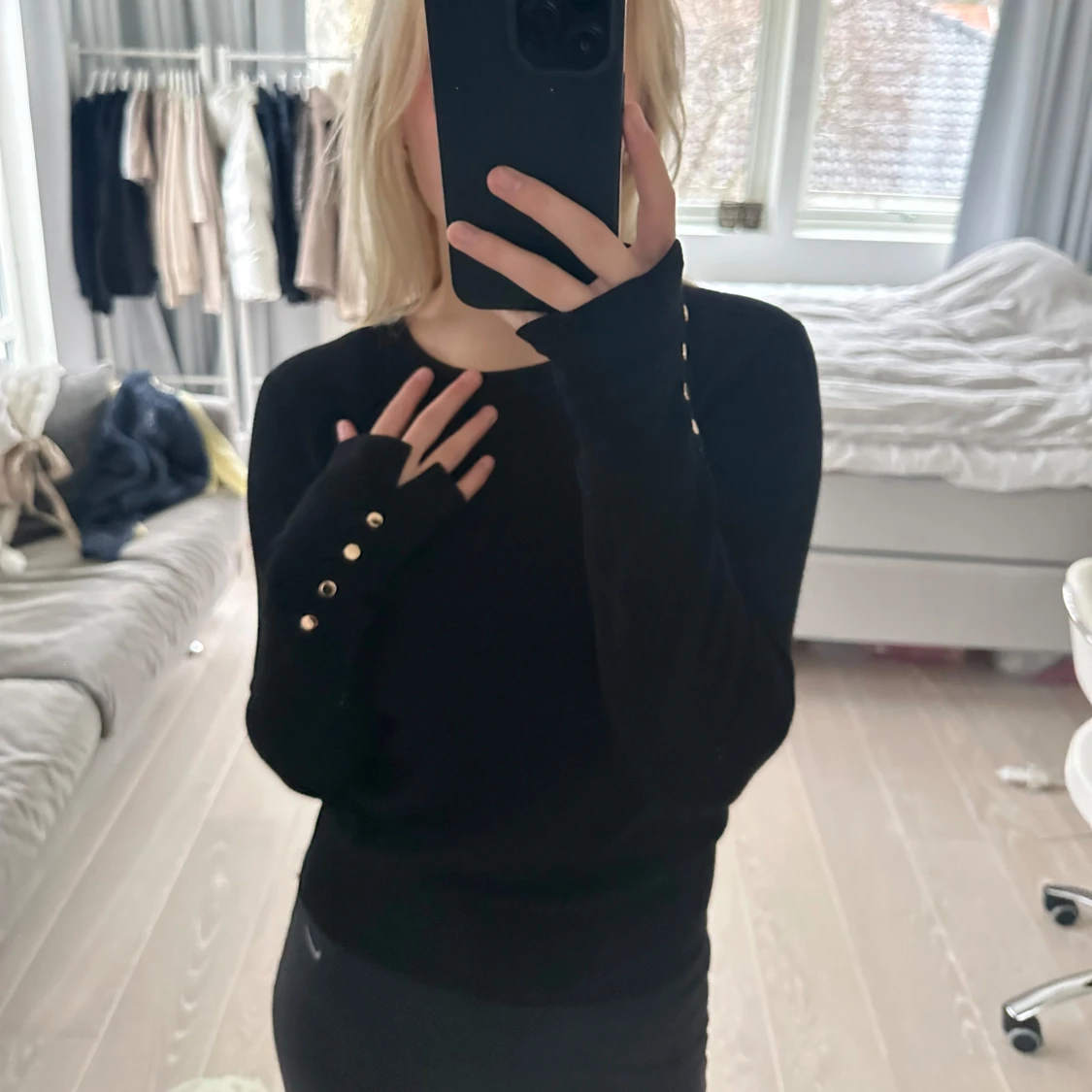 Svart långärmad tröja från Zara - 90