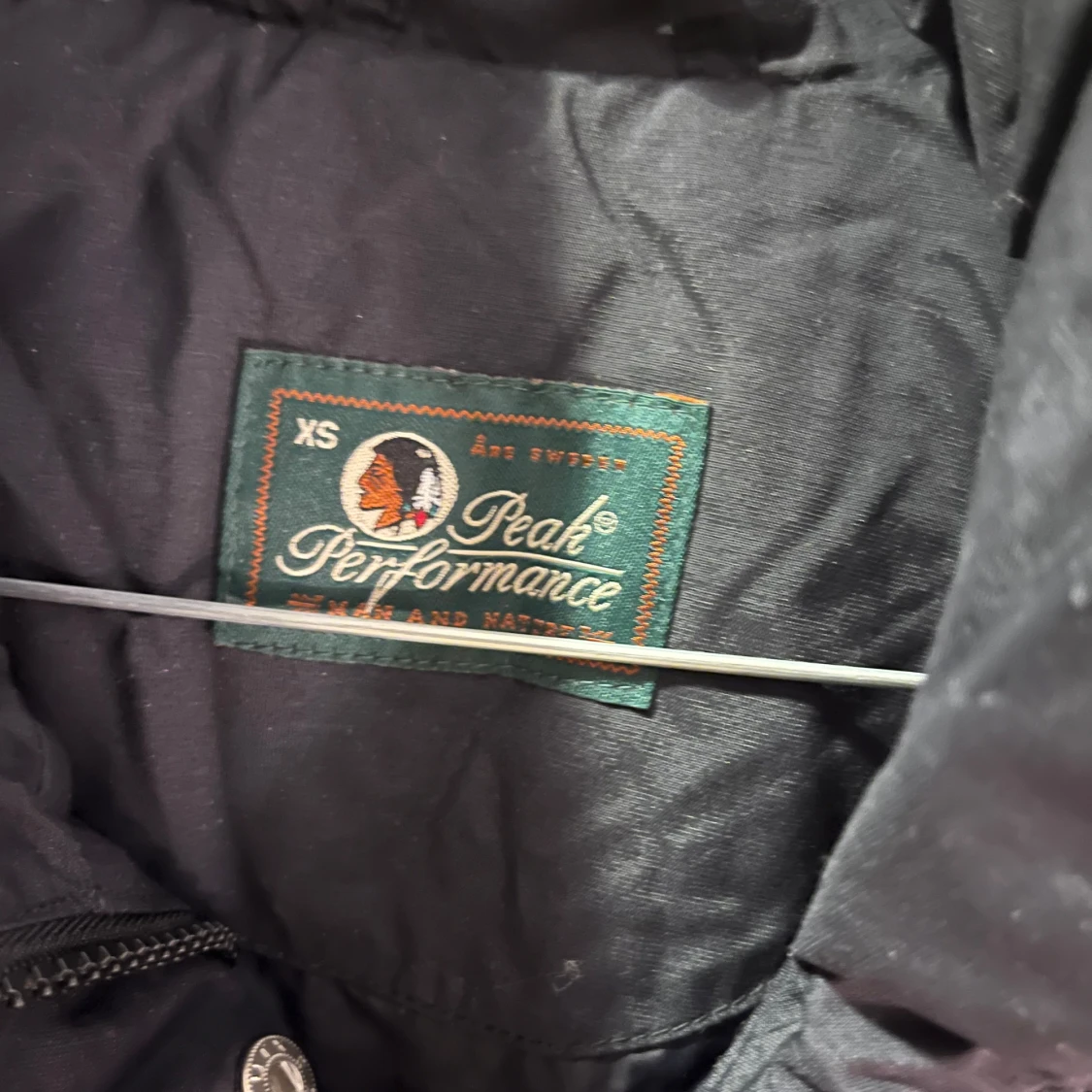 Svart dunväst från Peak Performance - 91